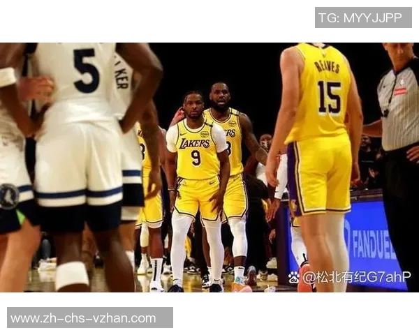 热火与快船激战NBA中国赛球迷热情高涨期待精彩对决